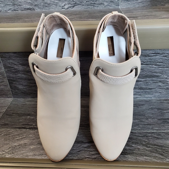 Call It Spring Shoes - Picture 4 of 11